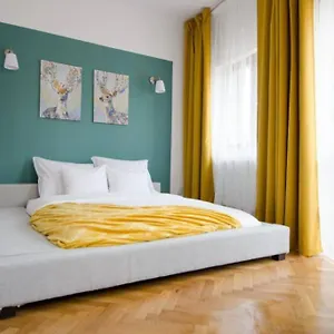 Stylized And Modern In Bucureşti